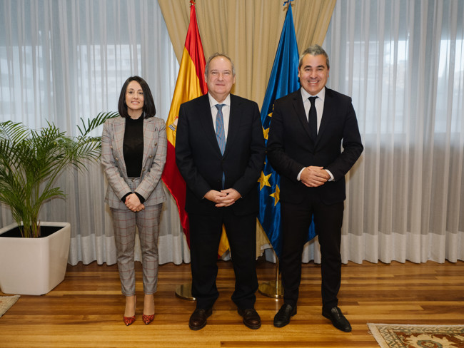 Hereu traslada a Recasens (Anfac) que la nueva ley de industria permitirá aumentar el apoyo al sector