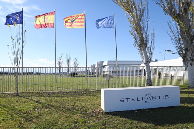 Los afectados por los motores Puretech de Stellantis convocan una marcha frente a la planta de Figueruelas