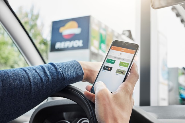 Faconauto colabora con Repsol para apoyar a los damnificados por la DANA con 150 euros en repostaje