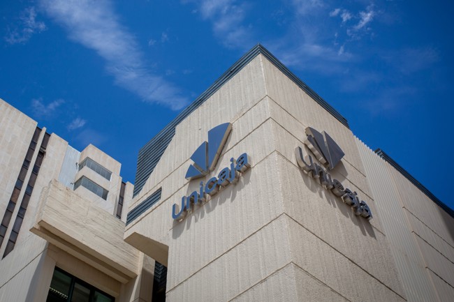 Unicaja ofrece financiación a empresas y autónomos para la compra de vehículos sostenibles