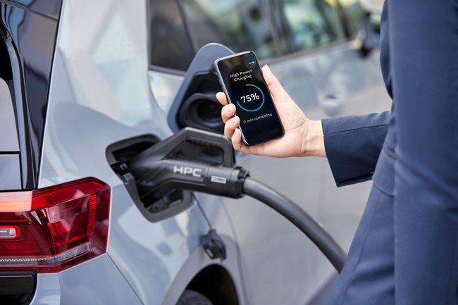 Aedive alerta de una "debacle industrial y económica" por falta de ayudas al vehículo eléctrico