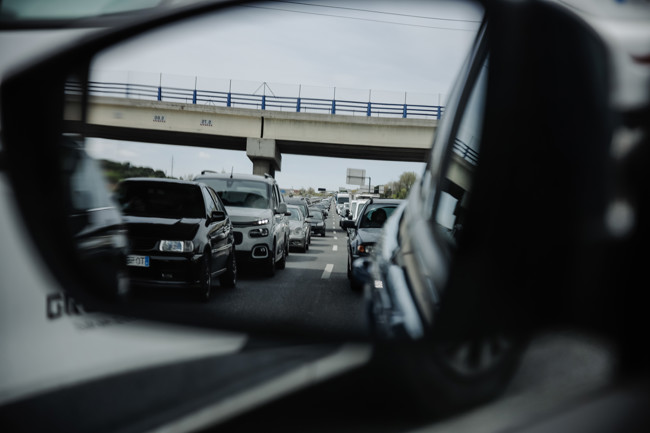 El 63% de los conductores jóvenes españoles consideran que su coche es indispensable en su día a día