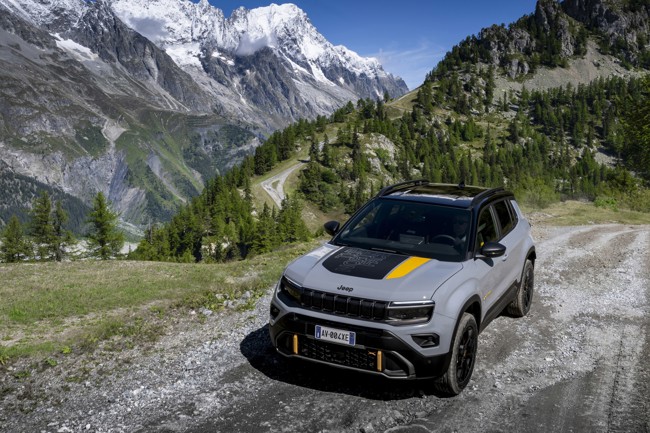 Jeep logró 10.289 matriculaciones en España en 2024, con el modelo Avenger como el más vendido