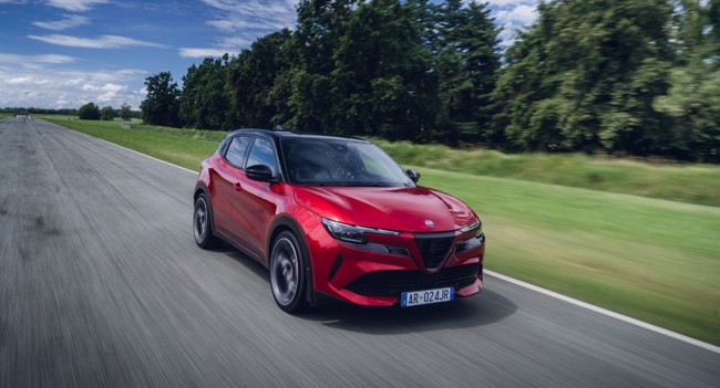 El Alfa Romeo Junior alcanza los 22.000 pedidos hasta enero, con un cuota del 21% de su variante BEV