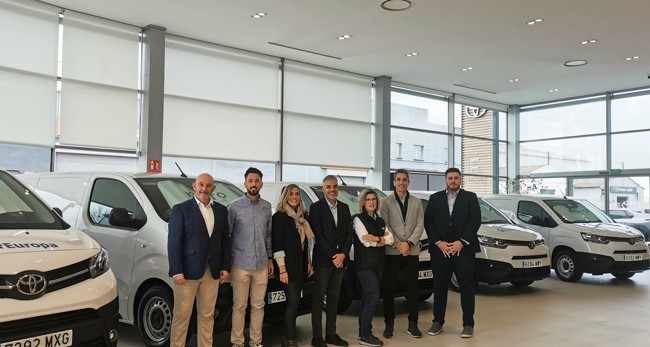 Toyota España comienza la renovación de la flota de 53 vehículos de la marca para Air Europa