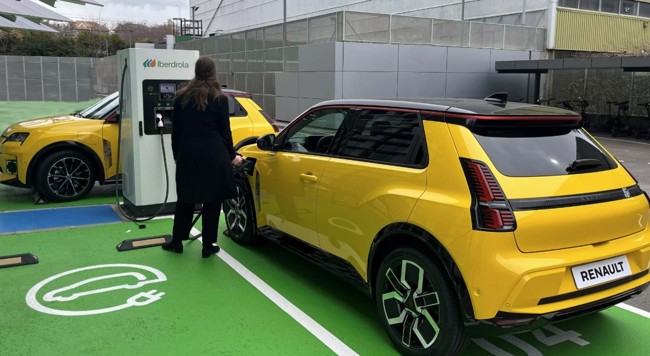 Renault e Iberdrola promueven un descuento de 800 euros en la compra de vehículos eléctricos en España