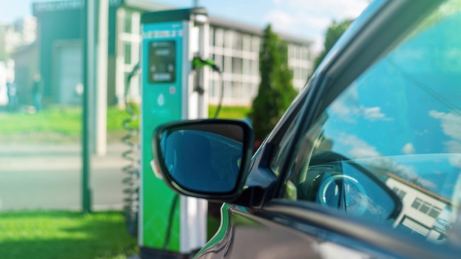 Aedive pide a Sánchez la reactivación del Moves III como "solución urgente" para el sector automotriz