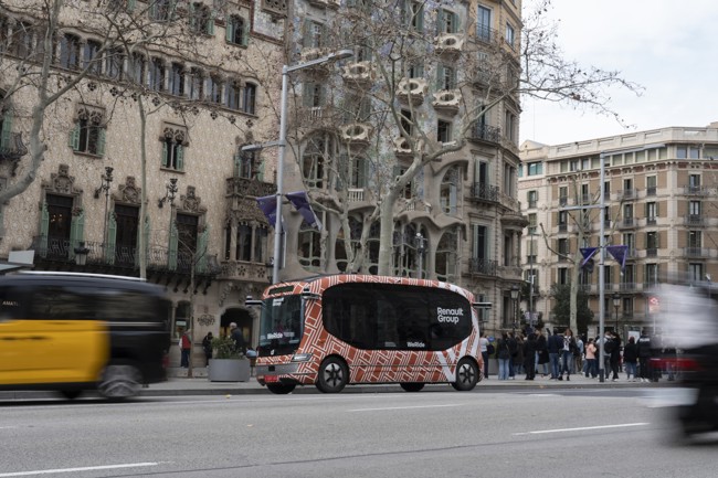 Renault Group y WeRide lanzan en Barcelona este mes su primera prueba de minibús autónomo