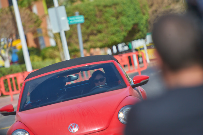 Las mujeres poseen más del 30% de los coches en España, según Unespa