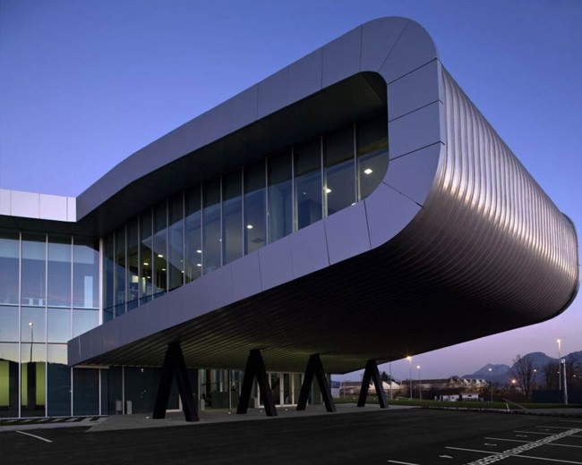 AIC-Automotive Intelligence Center lanza su máster experto en automoción