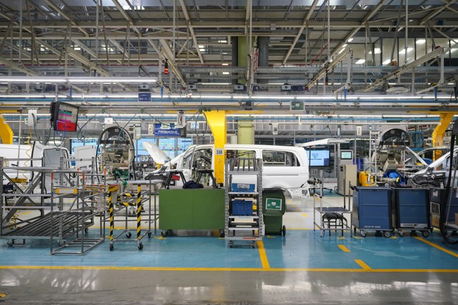 La producción de vehículos en España cae un 6,8% en febrero hasta las 213.173 unidades