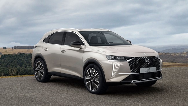 DS Automobiles introduce en el mercado SUV premium el nuevo DS 7 híbrido enchufable desde 45.719 euros