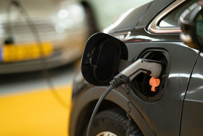 El interés de los españoles por la compra de eléctricos se dispara al 31%, sobre todo en marcas chinas
