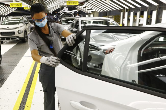 El superávit comercial del automóvil en España cayó en febrero un 51,33%, hasta 504 millones de euros