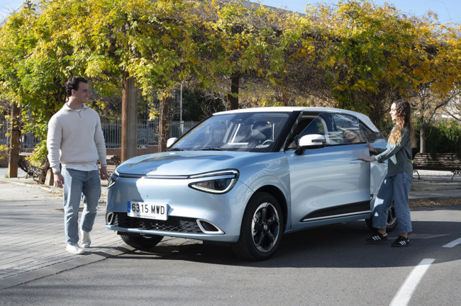 Dongfeng regalará su modelo eléctrico 'BOX' a la mejor nota de la selectividad de 2025 un año más