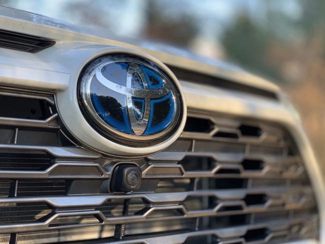 Toyota y Mazda prueban un sistema de almacenamiento de energía para crear un ecosistema de baterías
