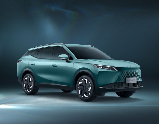 Omoda & Jaecoo revela en España el nuevo Omoda 7 SHS híbrido enchufable, disponible a finales de 2025