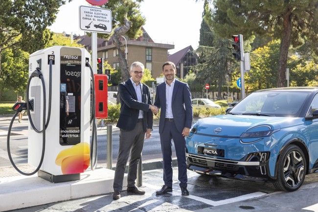 Repsol y Nissan amplían su alianza para impulsar la movilidad eléctrica en España