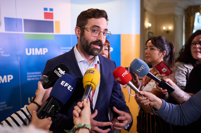 El secretario de Estado de Energía aboga por un nuevo marco fiscal con incentivos al vehículo eléctrico