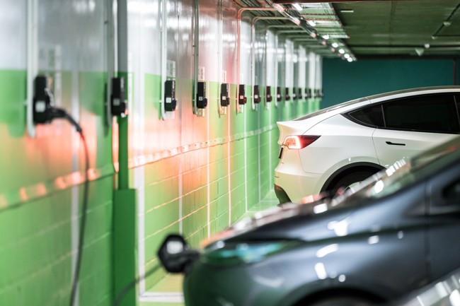 Los coches eléctricos son más eficientes, económicos y sostenibles que los de hidrógeno, según Ayvens