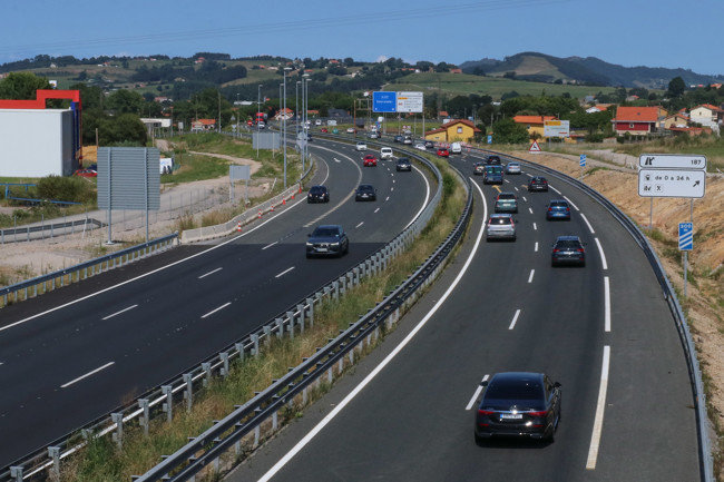 La Fundación RACE ve un enfoque "desequilibrado" contra el coche en la Ley de Movilidad Sostenible