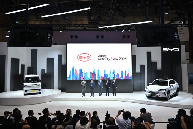 BYD presenta Racco, su 'kei car' eléctrico y el BYD Seal U DM-i, en el Japan Mobility Show 2025