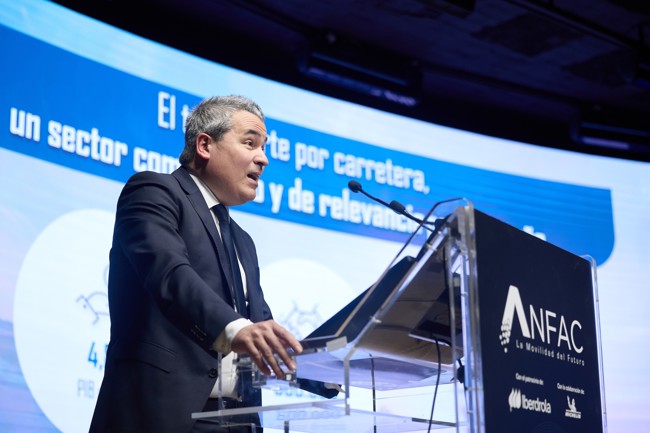 Recasens pide un plan "valiente" para el sector automovilístico: "El liderazgo de España está en juego"