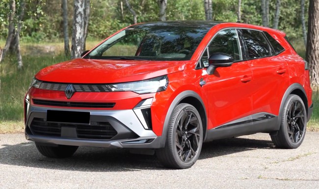 Symbioz Full Hybrid E-Tech 160: un híbrido familiar hecho en España, disponible desde 31.250 euros