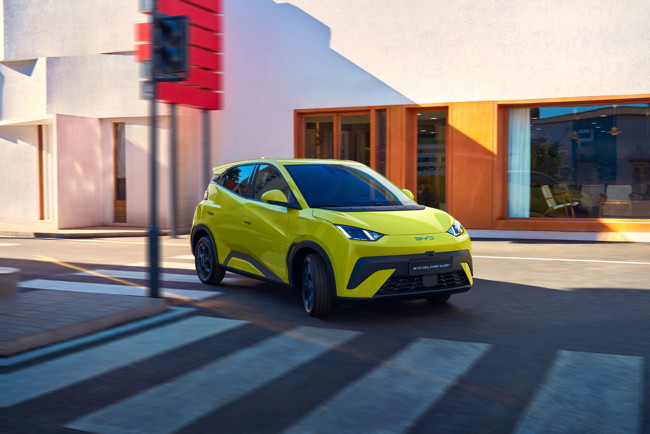 El BYD Dolphin Surf, Kia EV3 y Renault 5, los vehículos eléctricos más vendido en el mes de octubre