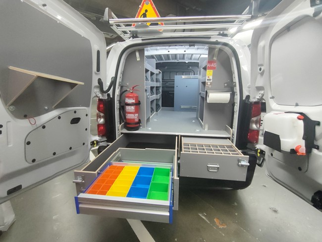 El taller CustomFit de Stellantis Vigo ha 'personalizado' más de 127.000 vehículos en lo que va de 2025