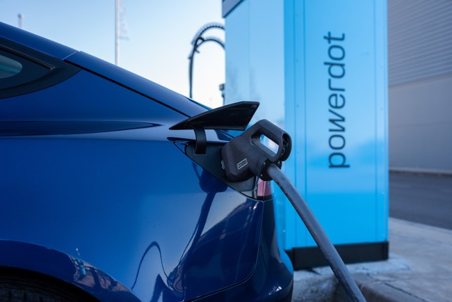 Los operadores de recarga valoran positivamente el rol del vehículo eléctrico en el Plan Auto 2030