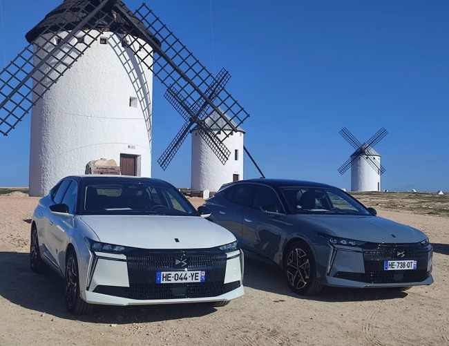 DS renueva su Nº4 con oferta multigama e iguala precios en los modelos electrificados desde 45.400 euros