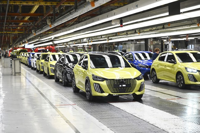 La UE acuerda un 25% de plástico reciclado en coches nuevos en un plazo de 10 años