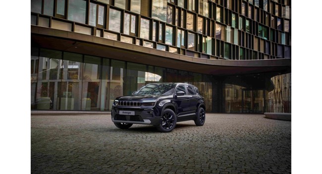 Jeep busca "aprovechar" su impulso en 2026 con la gama completa del Avenger, que suma la edición Black