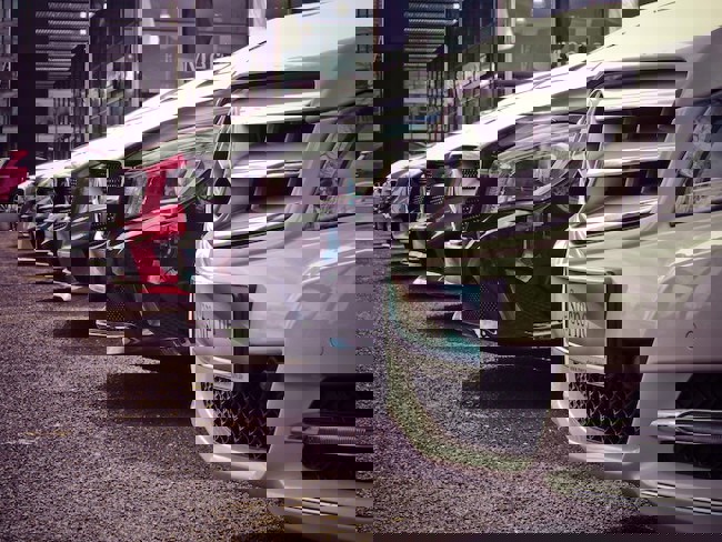 La recaudación del impuesto de matriculación en 2025 alcanza los 747 millones de euros, un 3,86% menos