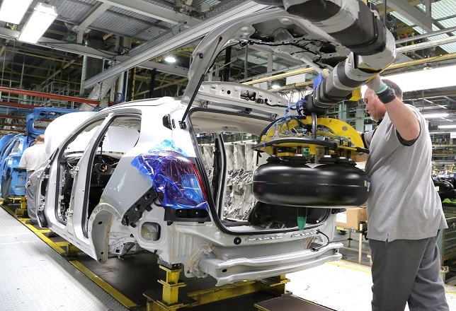 La producción de vehículos en España cae un 4,3% en 2025, con 2,27 millones de unidades