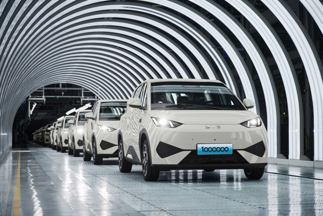 Los fabricantes chinos de automóviles caen en Bolsa tras la caída de las entregas de vehículos en enero