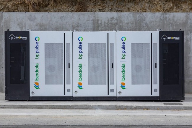 Economía/Motor- Iberdrola | bp pulse impulsan la economía circular con baterías de segunda vida en cinco hubs de recarga