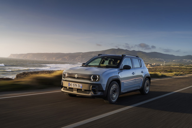 Renault 4 E-Tech, el eléctrico 'Made in Europe' de 400 kilómetros de autonomía, desde 24.750 euros