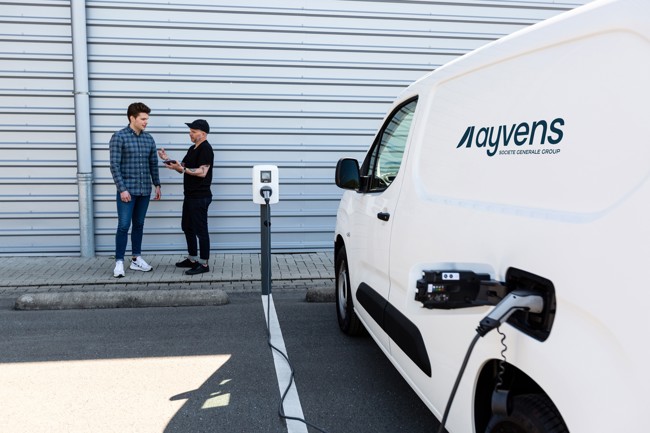 Ayvens gana 996 millones de euros en 2025, un 45,7% más que en 2024