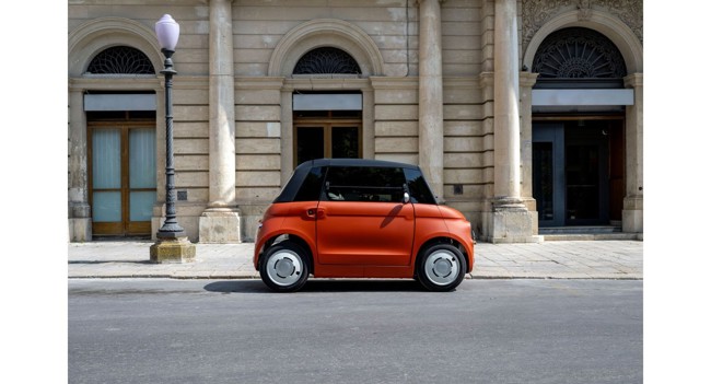 Fiat amplía la familia Topolino con el nuevo tono Corallo, con la apertura inmediata de pedidos