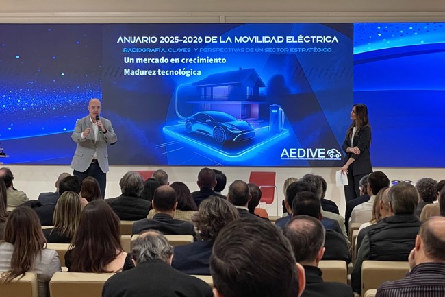 Aedive pide certidumbre para posicionar el vehículo eléctrico como motor de competitividad en España