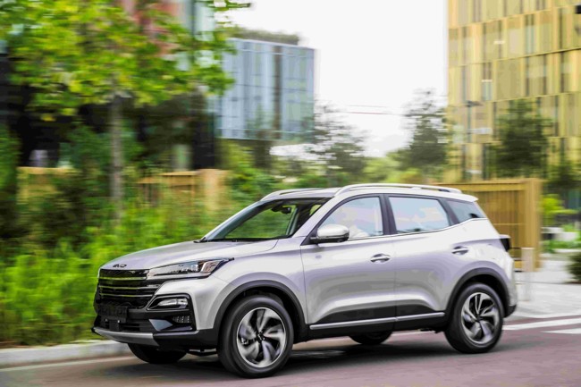 EVO lanza el EVO Cuatro en versiones gasolina e híbrida desde 16.900 euros con financiación