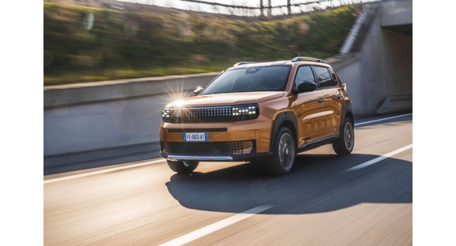 Fiat adelanta las ayudas del Plan Auto+ de hasta 4.500 euros para el Fiat 500 y el Grande Panda