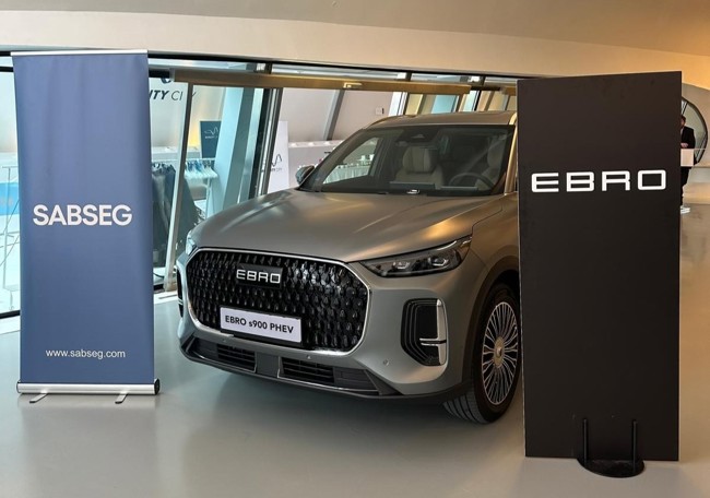Ebro acuerda con Sabseg la renovación de su flota de vehículos enchufables