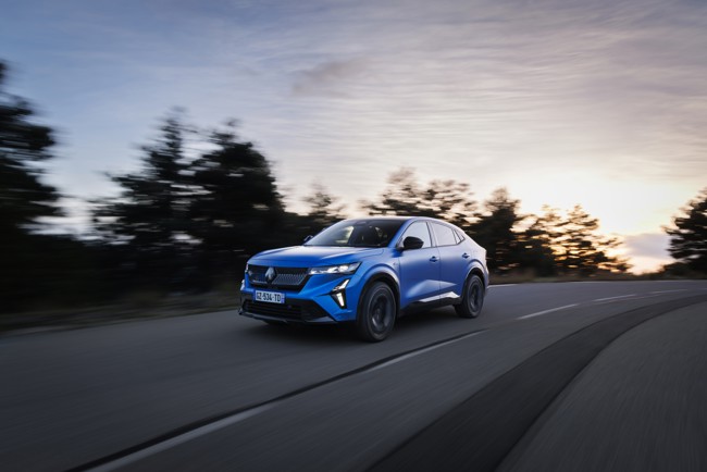 Renault introduce novedades tecnológicas en sus modelos 'palentinos' Austral, Espace y Rafale