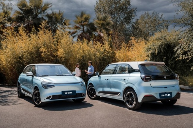 Dongfeng adelanta con el Santander la ayuda del Plan Auto+ y ofrece el Dongfeng Box desde 18.170 euros