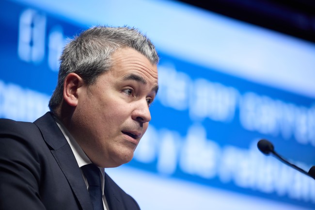 Recasens (Anfac) alerta de que la competencia "desleal" de China pone "en jaque" al sector en Europa