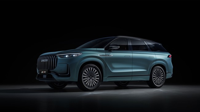 Jaecoo lanza en España el nuevo Jaecoo 8 SHS, su SUV híbrido enchufable insignia desde 54.900 euros