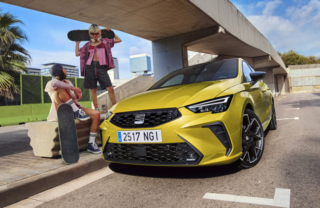 Seat añade los colores Rojo Liminal y Amarillo Hypnotic a los modelos Ibiza y Arona